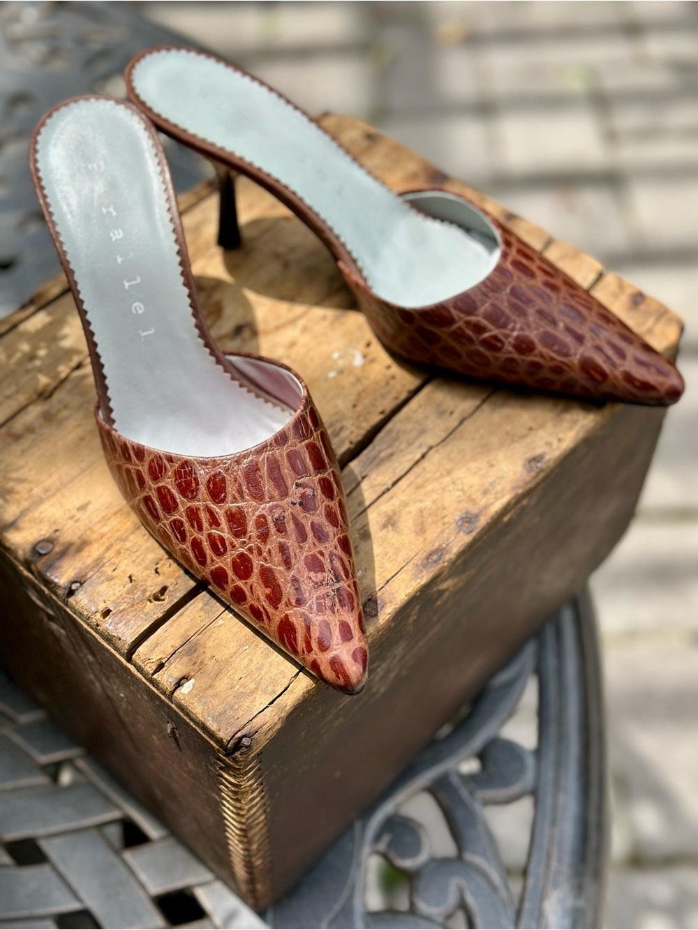Parallel Brown Croc Embossed Pointed Toe Kitten Heel Mules Size 5 USA 35 Euro